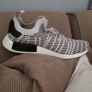 Never worn Adidas NMD R1 sneakers